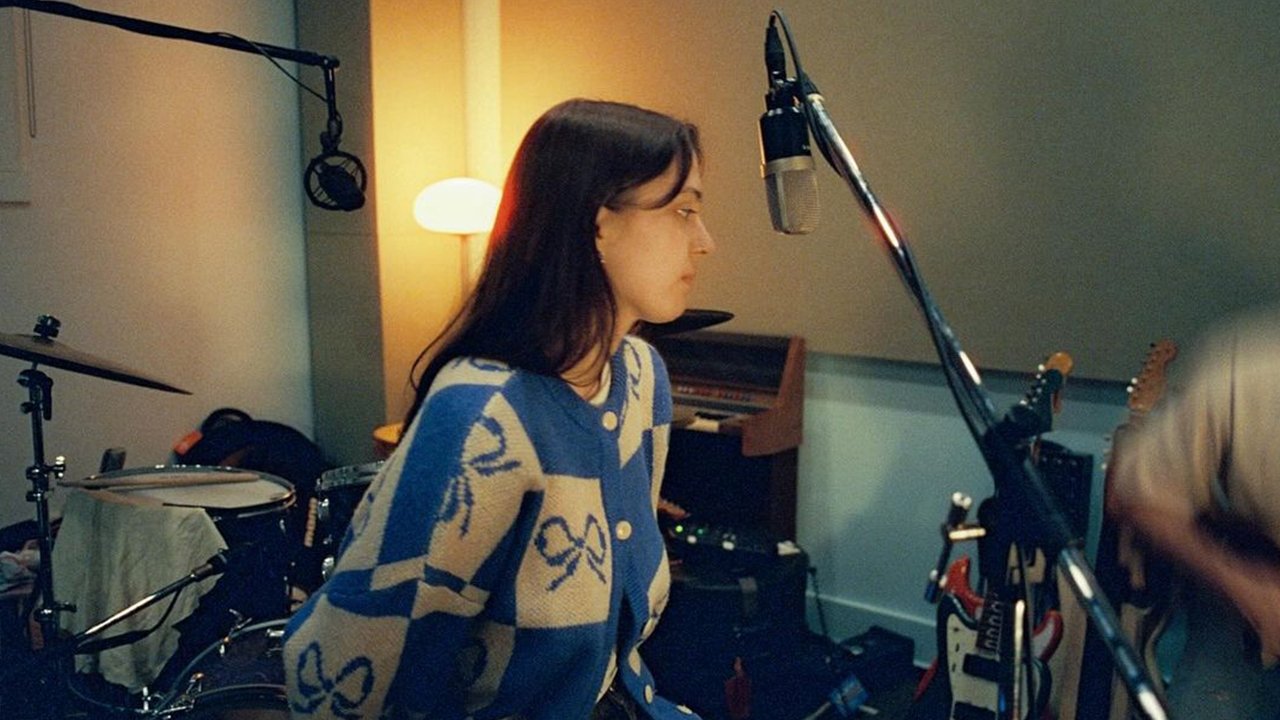 Lizzy McAlpine - Older: The Making Of The Album Movie Screenshot 1
