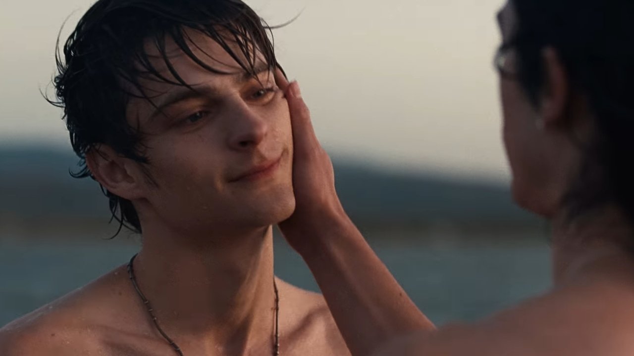 Vodka Cranberry Movie Screenshot 1