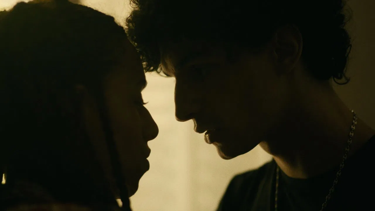Ces traditions qui nous enchainent Movie Screenshot 1