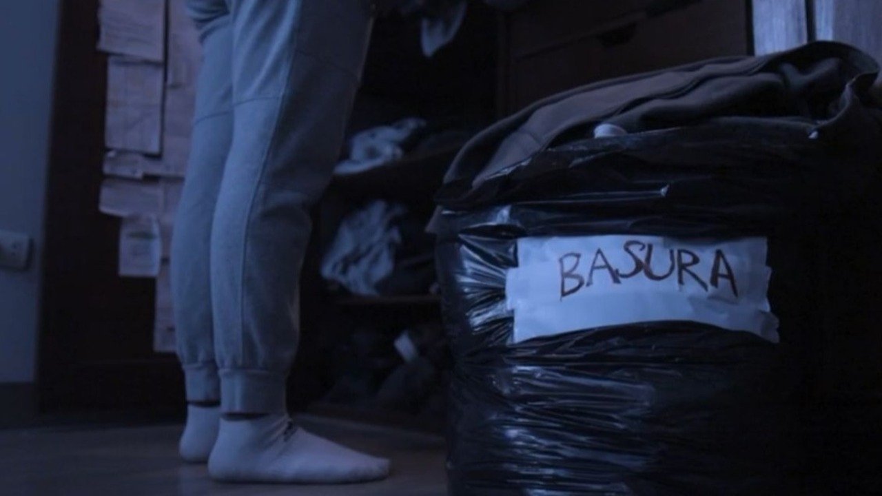 Una Polera Con Recuerdos Movie Screenshot 3