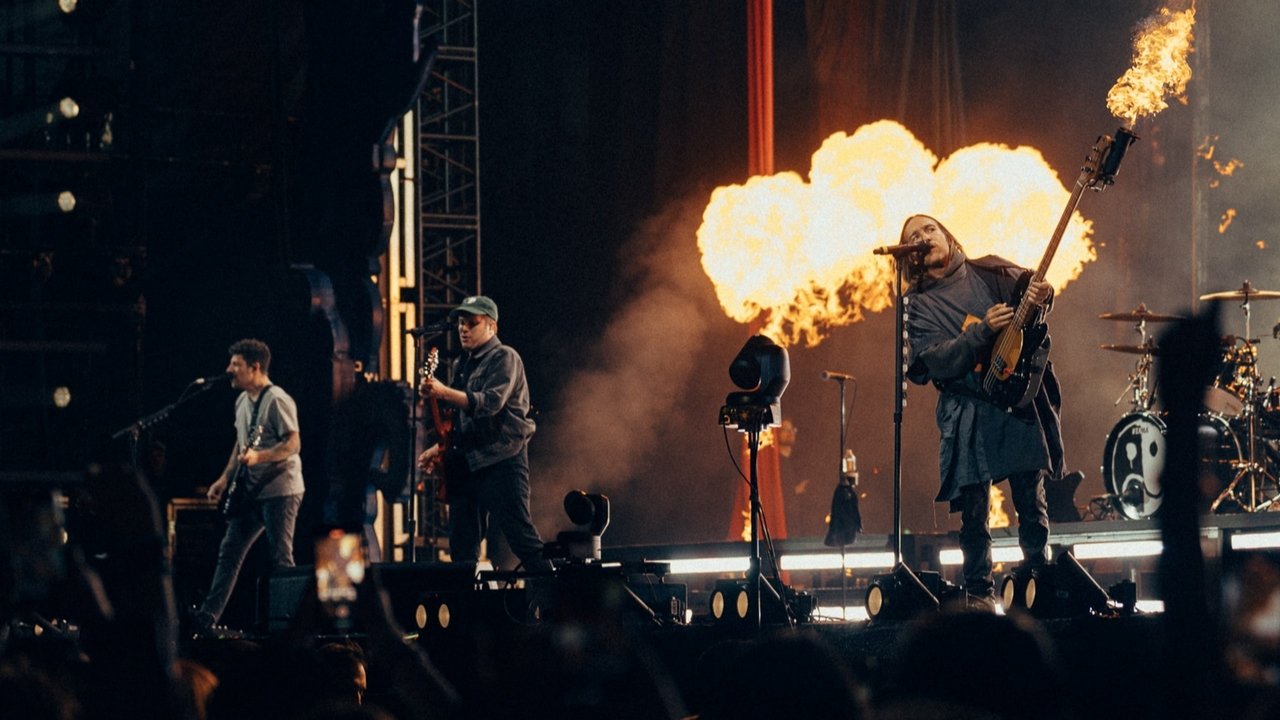 Fall Out Boy - So Much for (2our) Dust: Live from Madison Square Garden Movie Screenshot 1